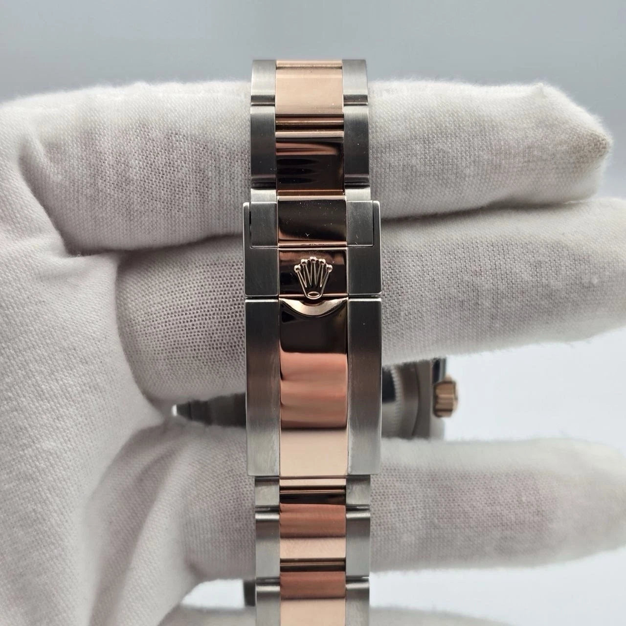 PAPERS 2023 Rolex GMT-Master II Rootbeer 40mm 126711CHNR Two-Tone Rose Gold BOX