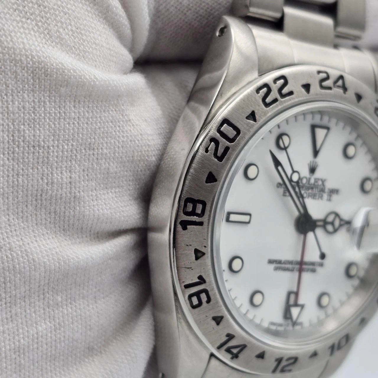 Rolex Explorer II White 40mm Stainless Steel Oyster Date Watch 16570