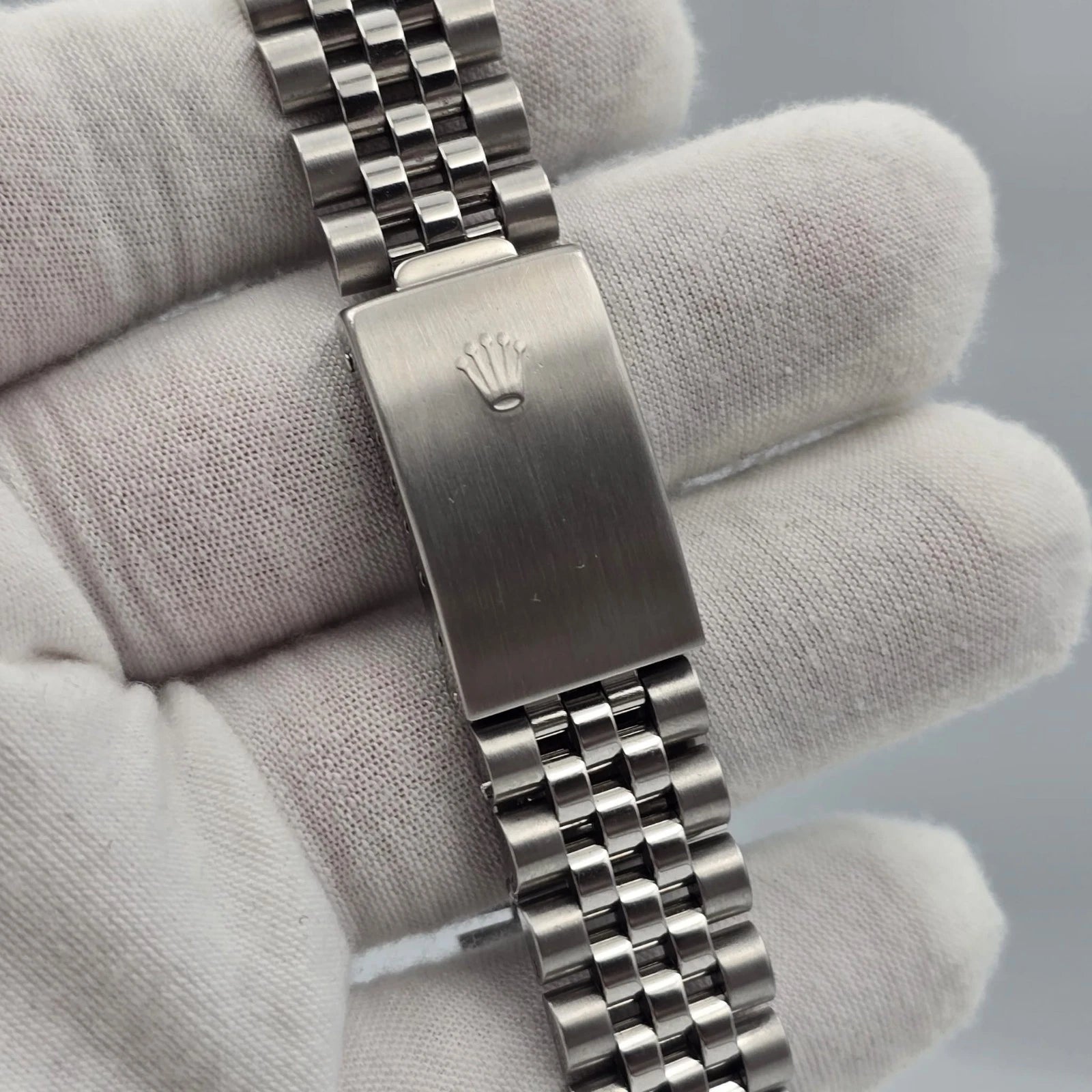 PAPERS MINT Rolex Datejust Steel Automatic 36mm Silver Dial Jubilee Watch 16220