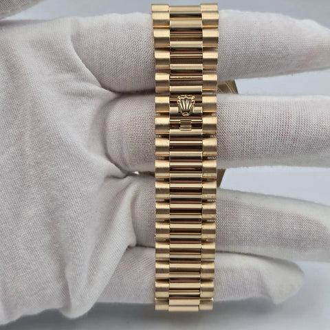 2018 PAPERS Rolex Day-Date 40mm 228238 President 18K Gold Silver Roman Dial BOX