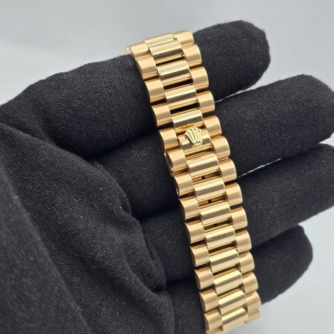 MINT PAPERS Rolex Day-Date 18038 President 18k Gold Champagne 36mm BOX + RSC