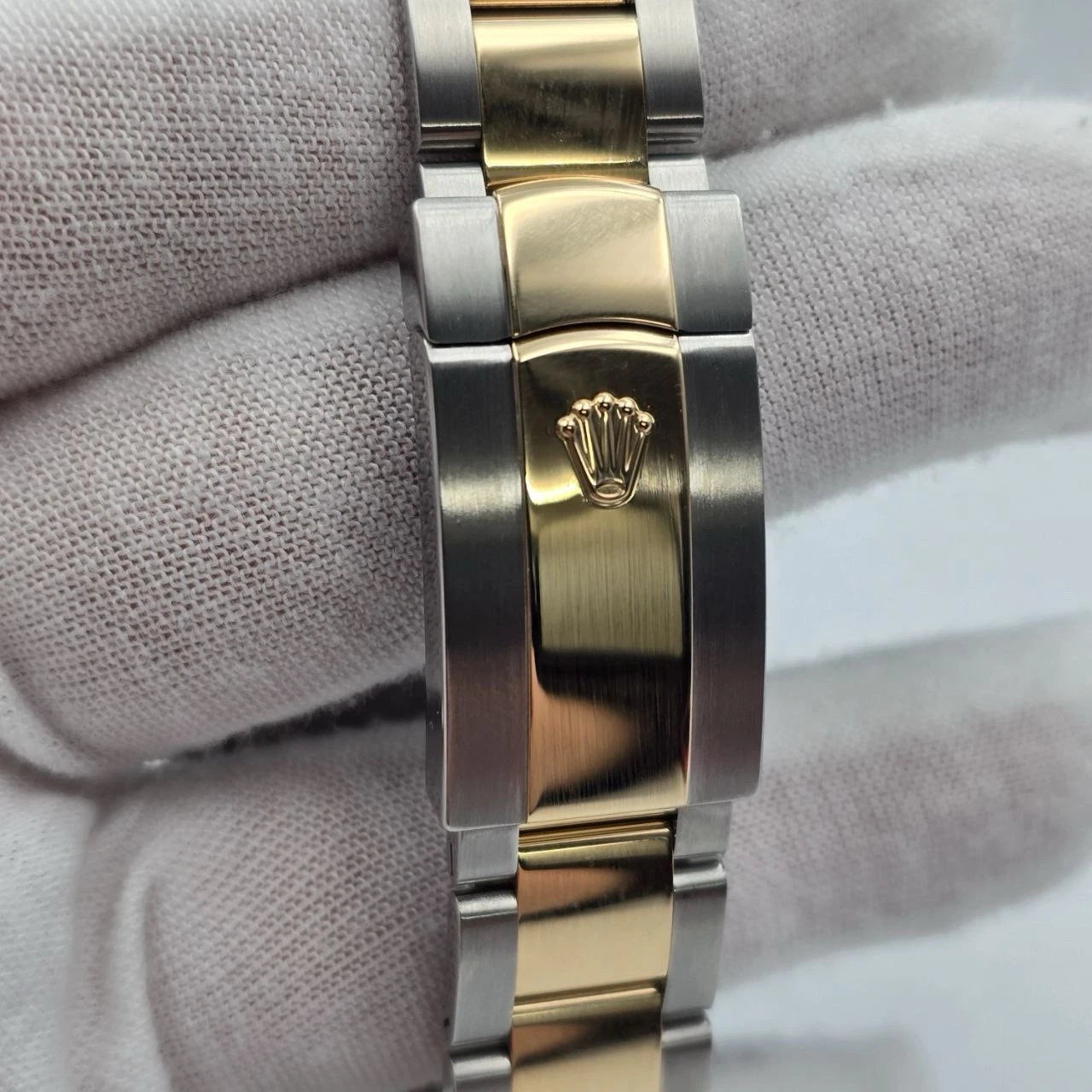 PAPERS 2023 Rolex Datejust 41mm Two Tone Black Dial Oyster 126333 BOX