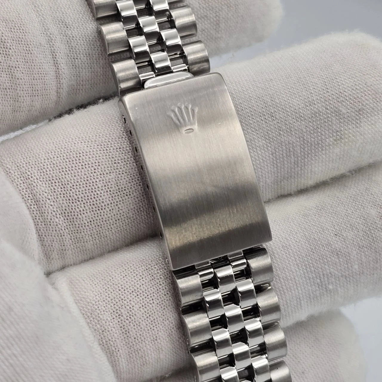 Rolex Datejust Silver Dial Stainless Steel Jubilee 16234 36mm Watch