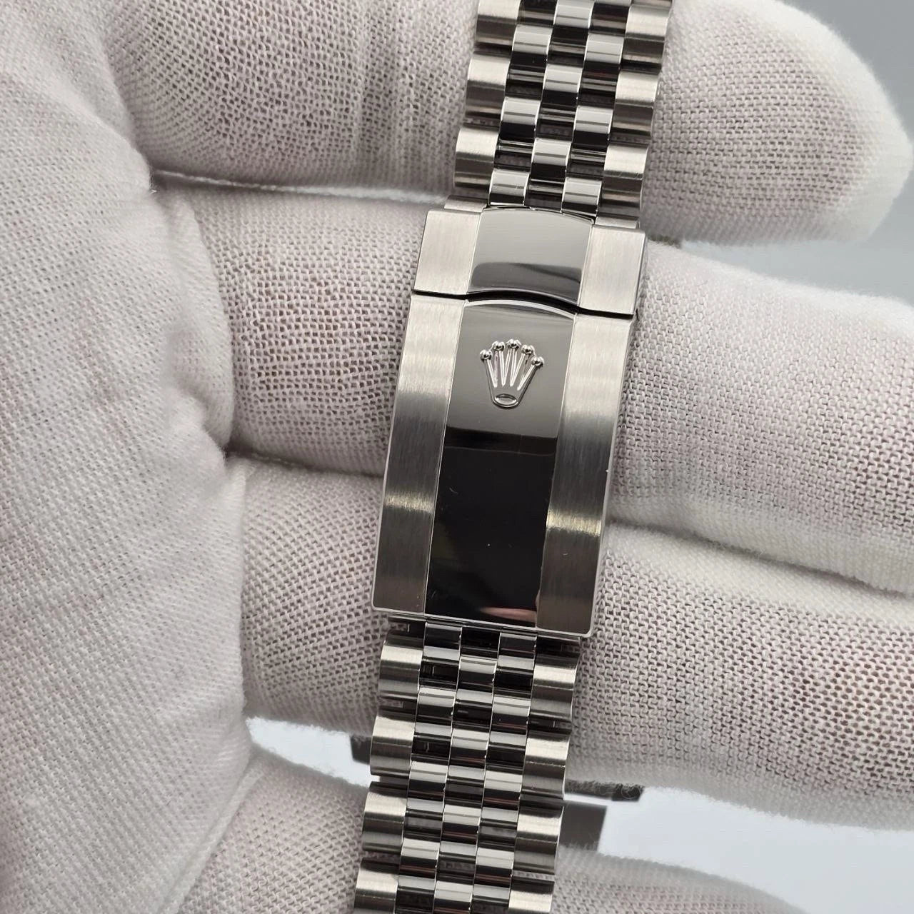 NEW 2025 Rolex Datejust 41mm Blue Stick Steel Smooth Bezel Jubilee 126300 UNWORN