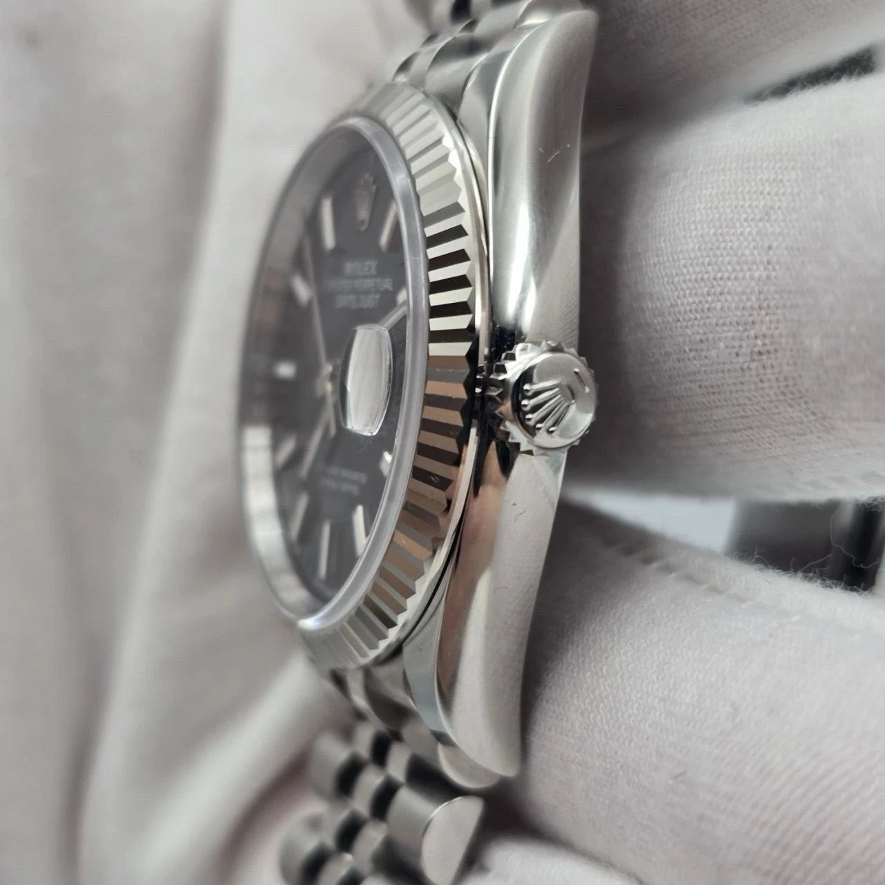 2025 PAPERS Rolex Datejust 36mm Blue Dial Fluted Steel Jubilee 126234 BOX
