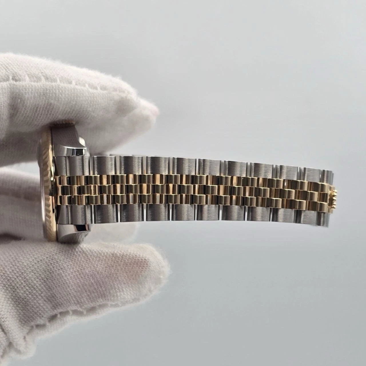 NEW 2025 Rolex Lady Datejust 28mm Champagne Diamond Dial 279173 Hidden Clasp