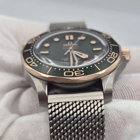 2025 Omega Seamaster Diver Green Titanium Bronze Gold 210.90.42.20.10.001