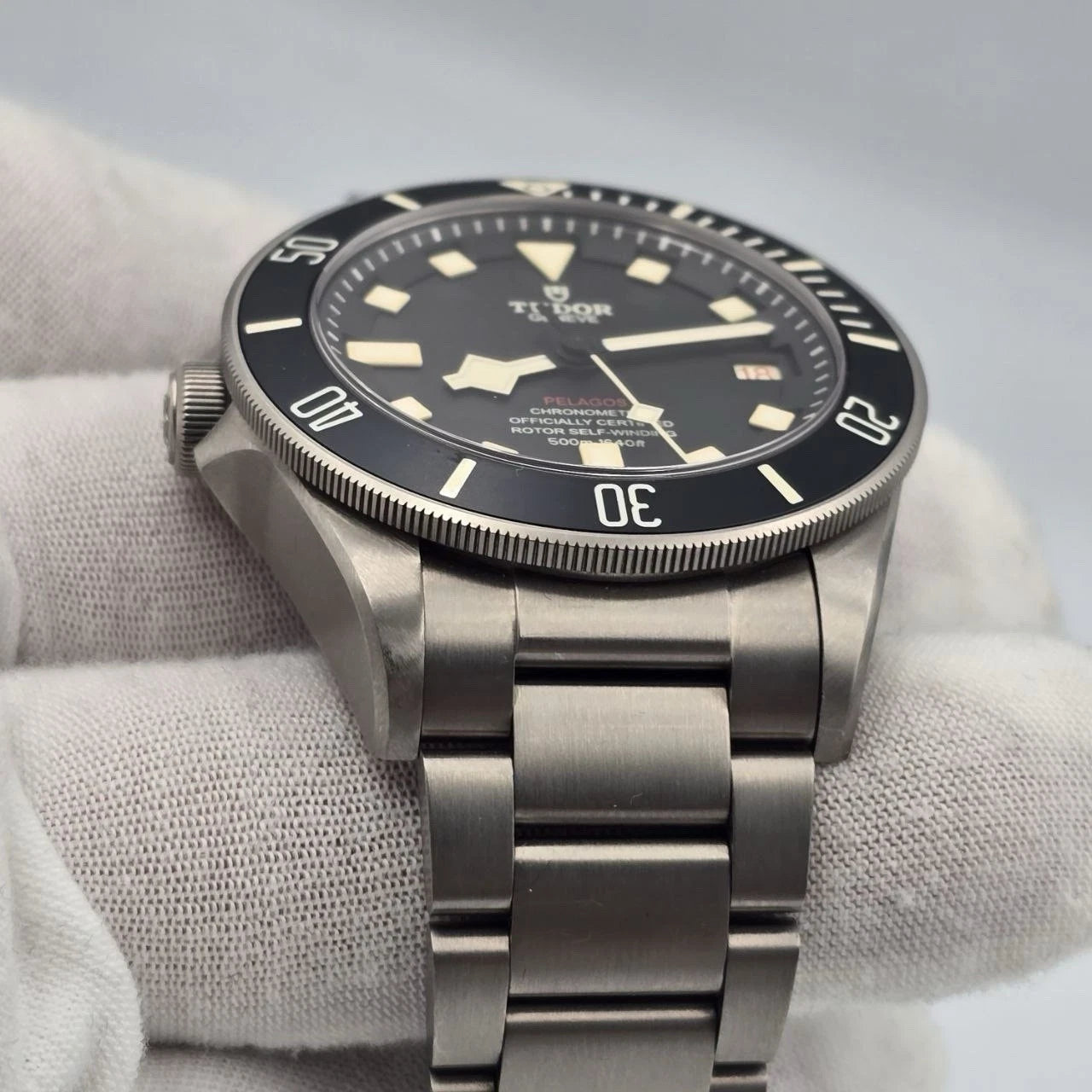 PAPERS 2021 Tudor Pelagos LHD 25610TNL 42mm Black Dial Titanium BOX