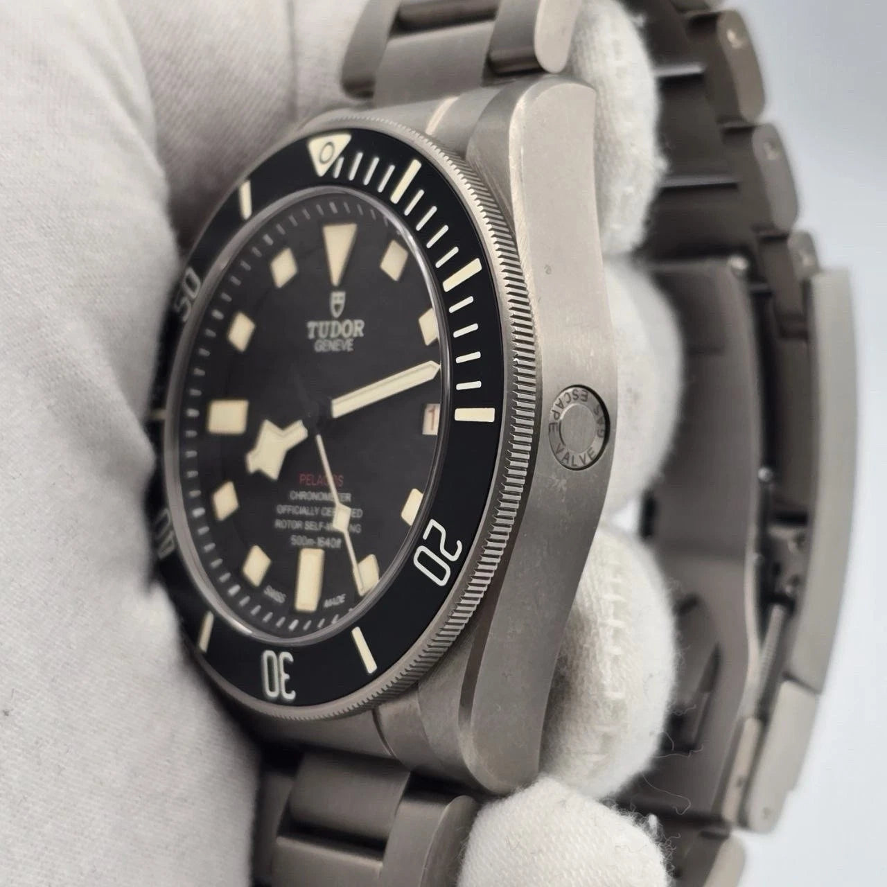 PAPERS 2021 Tudor Pelagos LHD 25610TNL 42mm Black Dial Titanium BOX