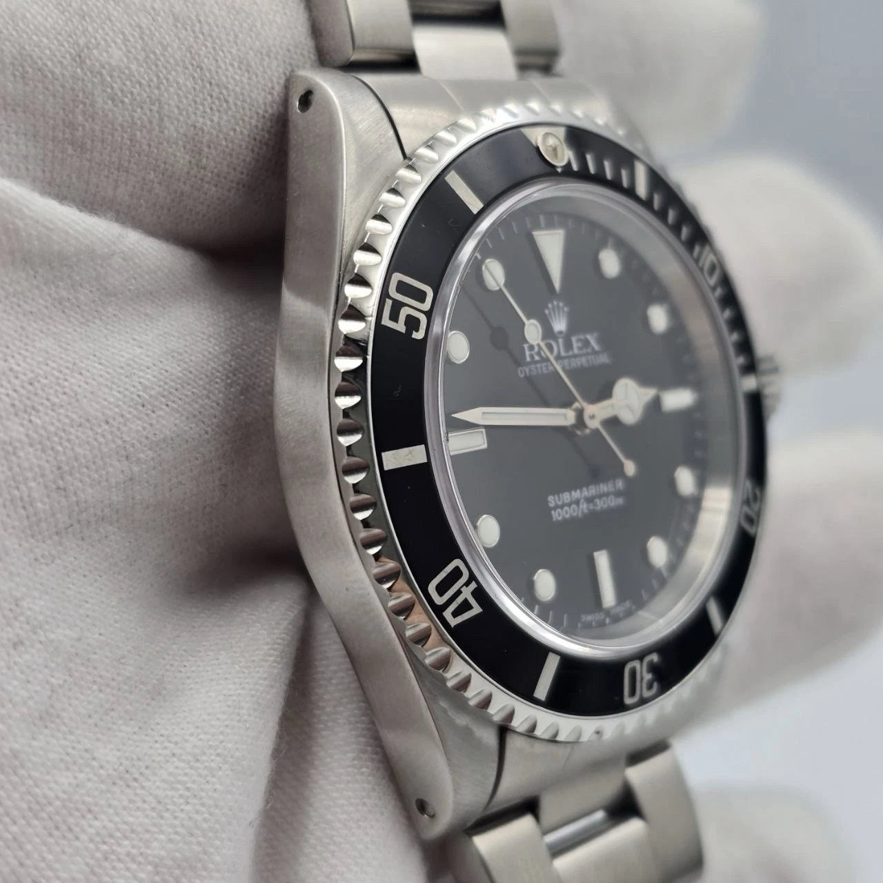 2001 Rolex Submariner No Date 14060M 2 Liner Black Dial Stainless Steel 40mm