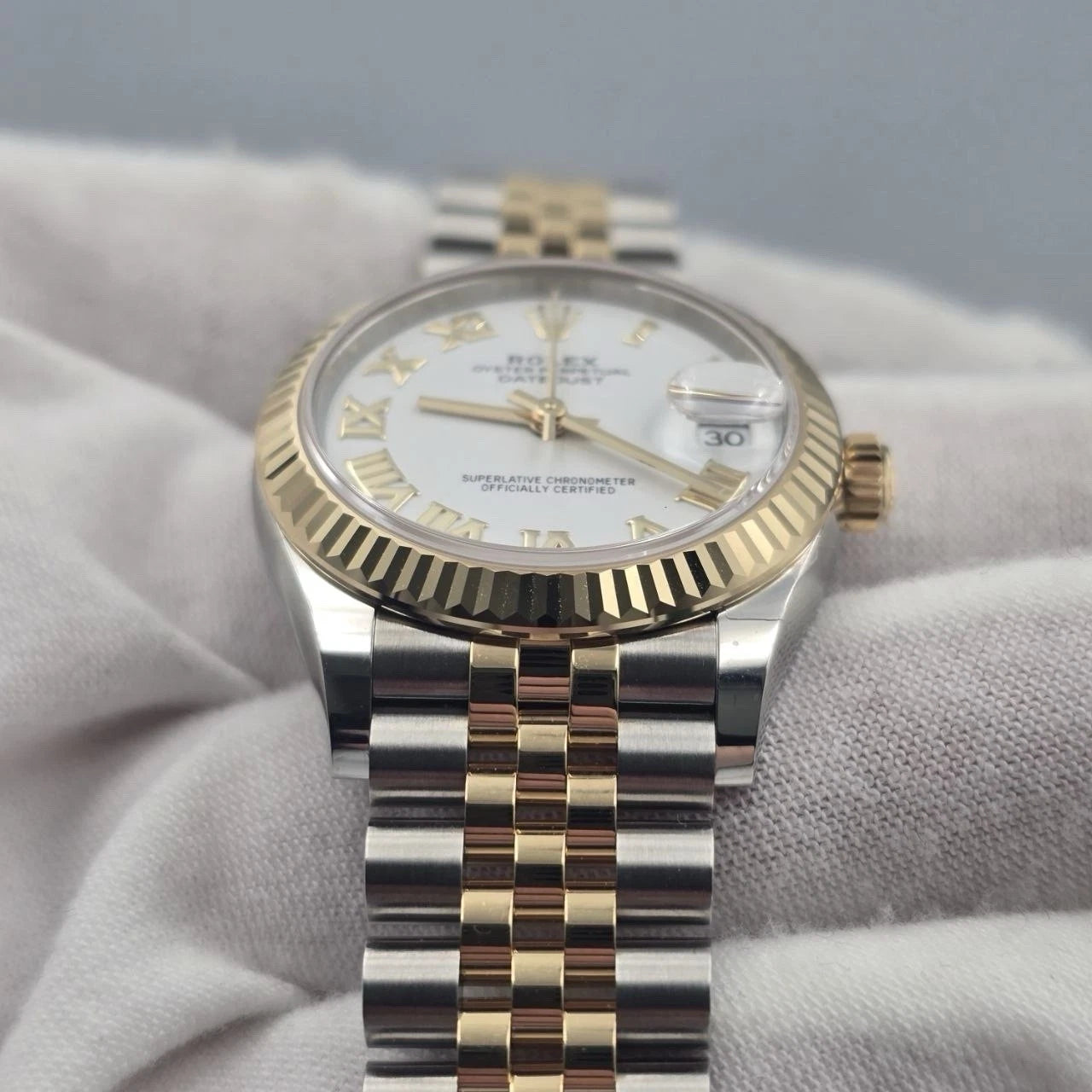 NEW 2026 Rolex Datejust 31mm White Roman Two Tone Yellow Gold Jubilee 278273