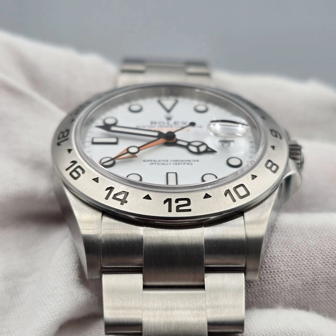 2022 PAPERS Rolex Explorer II 42mm 226570 Stainless Steel Polar White Dial BOX