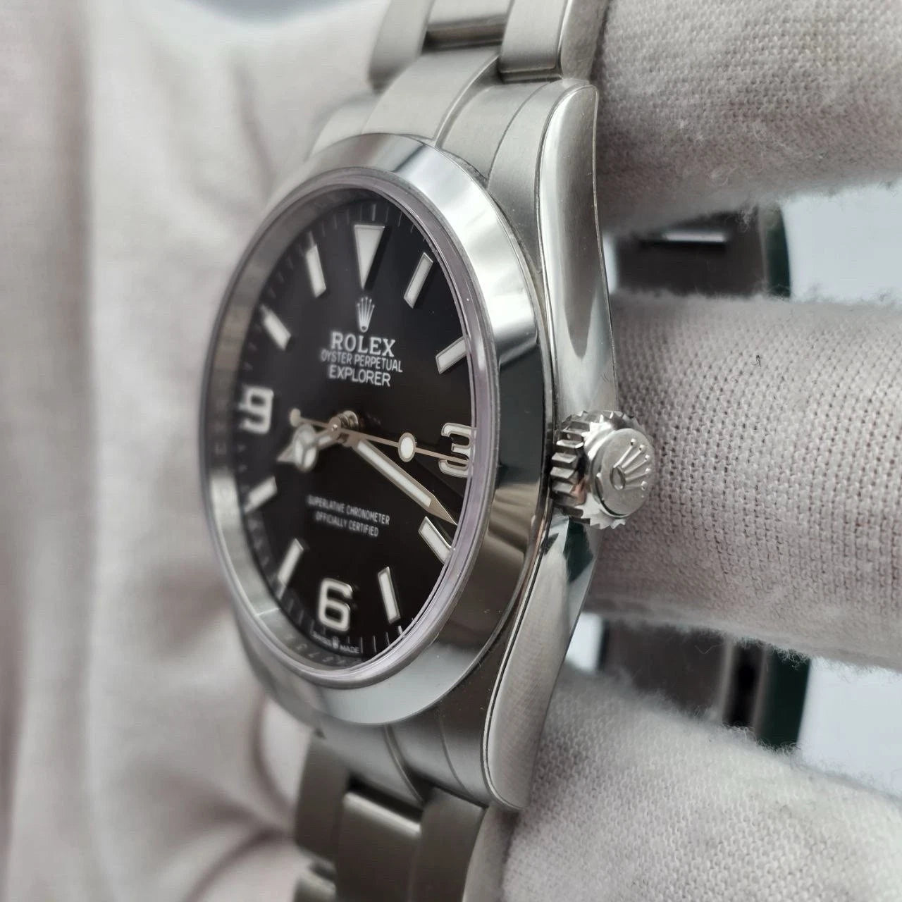 PAPERS 2025 Rolex Explorer I 40mm 224270 Stainless Steel Black Dial BOX