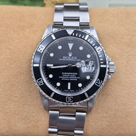 PAPERS 2000 Rolex Submariner Date 16610 40mm Black Dial Stainless Steel BOX