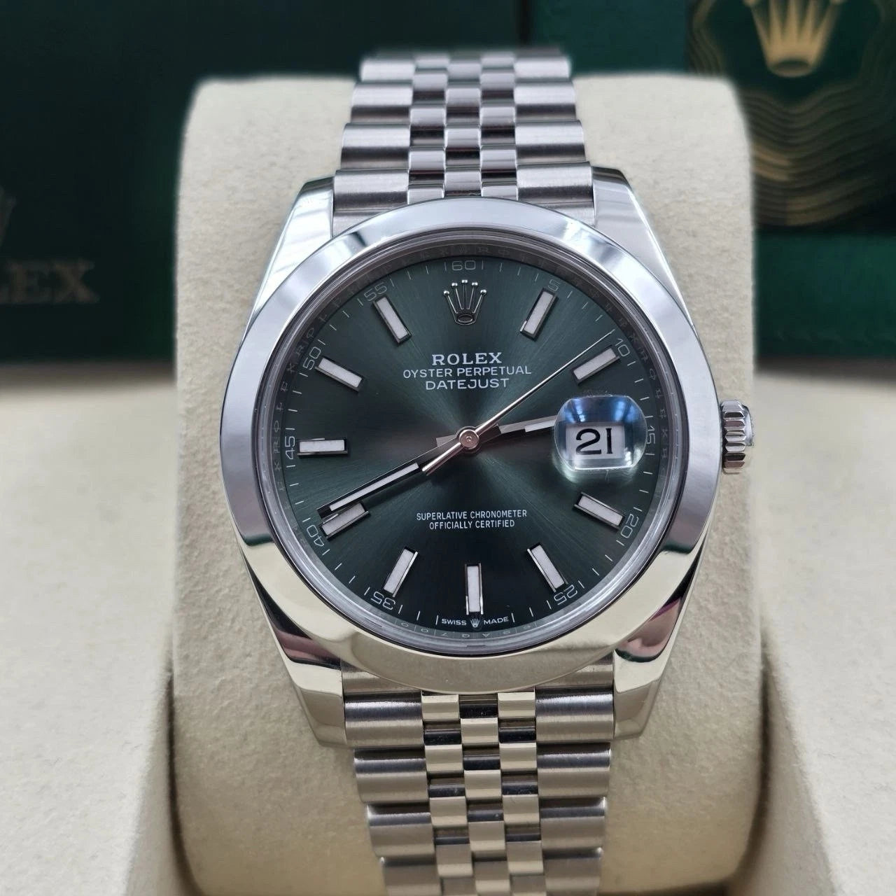 PAPERS 2025 Rolex Datejust 41mm Steel Mint Green Smooth Jubilee 126300 BOX