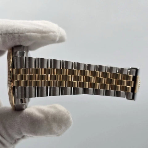 PAPERS 2025 Rolex Datejust 41mm 18K Two Tone Black Dial Jubilee 126333 BOX