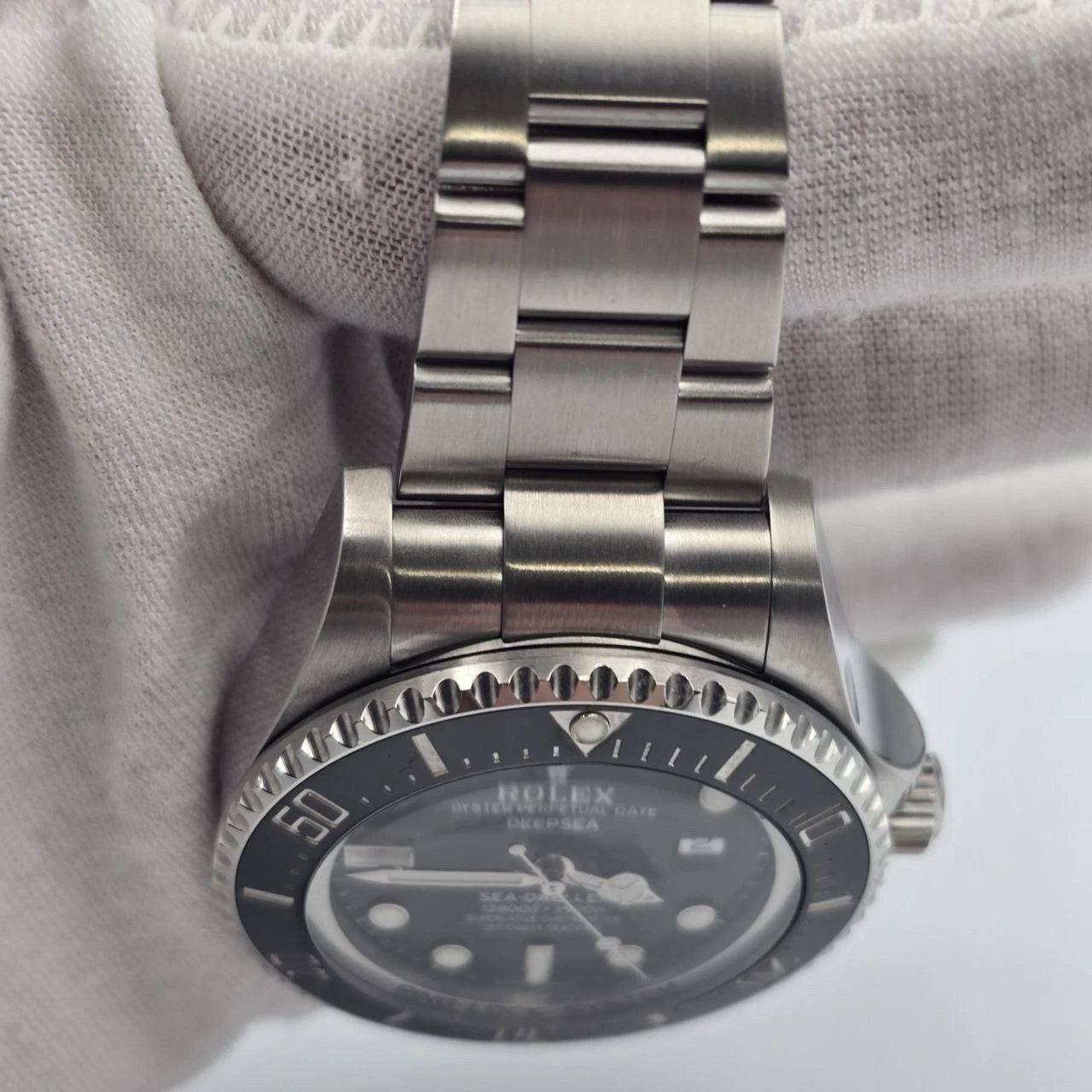 2020 PAPERS Rolex Sea-Dweller Deepsea Black 44mm Stainless Ceramic 126660 BOX