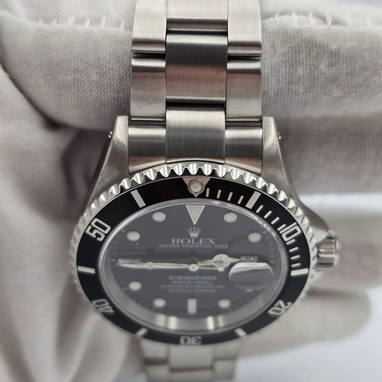 PAPERS 2003 Rolex Submariner Date 16610 Black Dial Stainless Steel Oyster 40mm