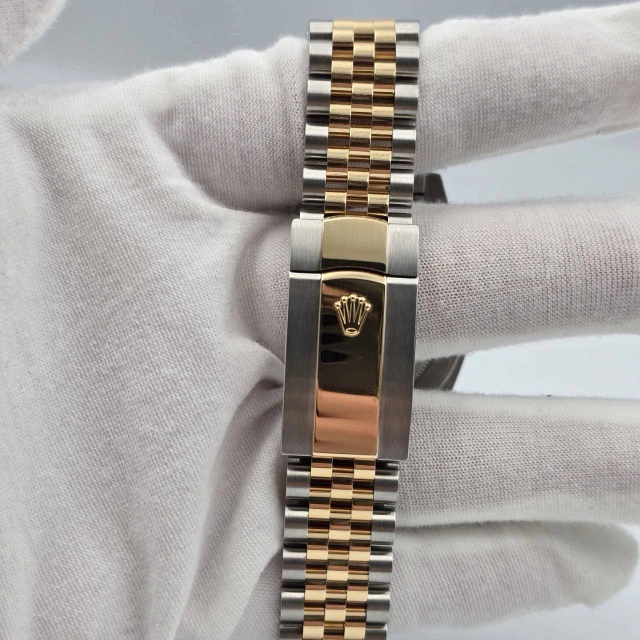 PAPERS 2025 Rolex Datejust 41mm 18K Two Tone Black Dial Jubilee 126333 BOX