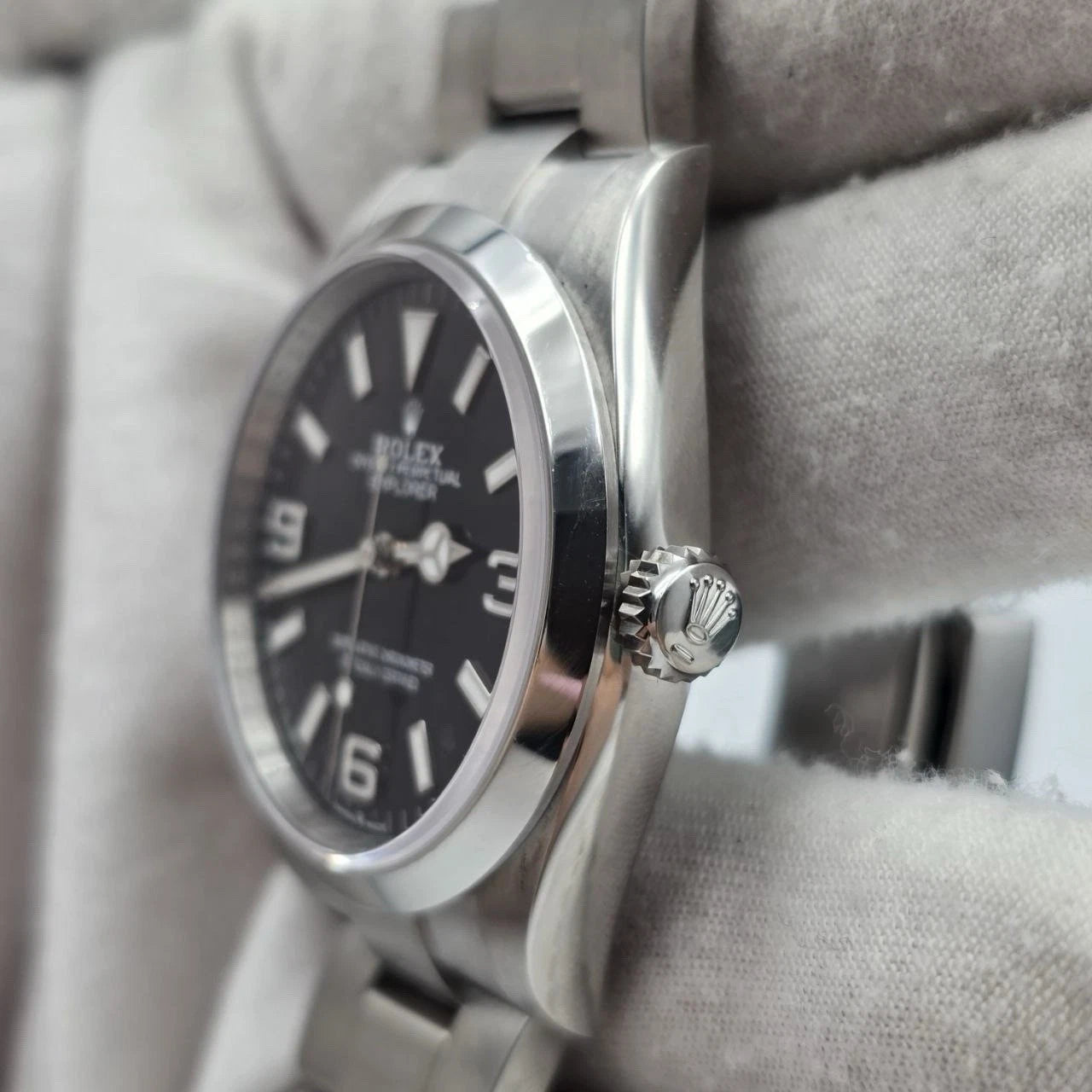 Rolex Explorer 124270