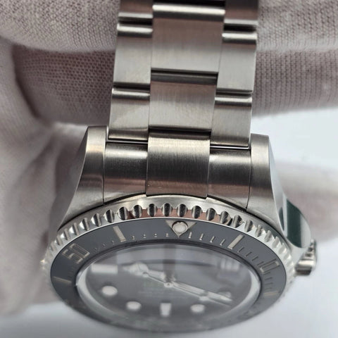 PAPERS 2025 Rolex Sea-Dweller Deepsea James Cameron Blue 136660 44mm Watch BOX