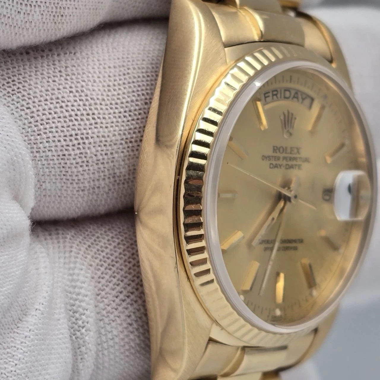 Rolex Day-Date 18038 President 18k Gold 36mm Champagne Dial
