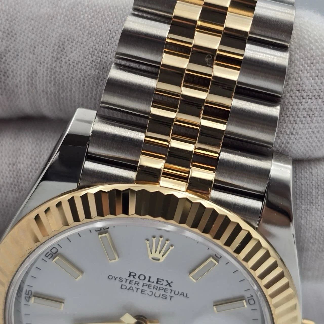 MINT PAPERS 2024 Rolex DateJust 41mm Two Tone White Dial Jubilee 126333 BOX