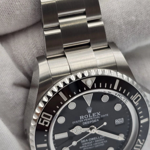 NEW 2024 Rolex Sea-Dweller Deepsea Steel Black 44mm 136660 Watch UNWORN