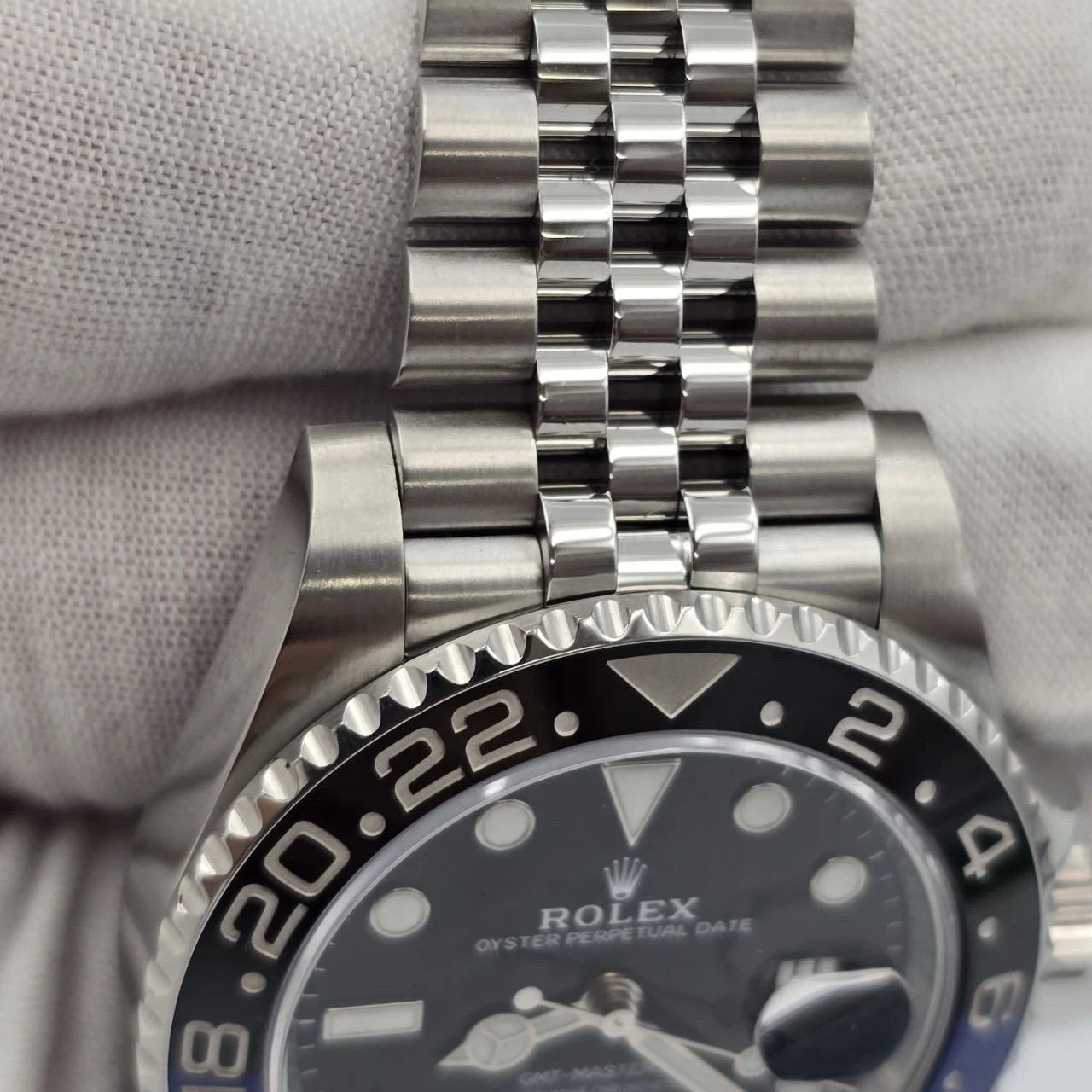 PAPERS MINT 2021 Rolex GMT-Master II 126710BLNR Batgirl Jubilee 40mm Watch BOX