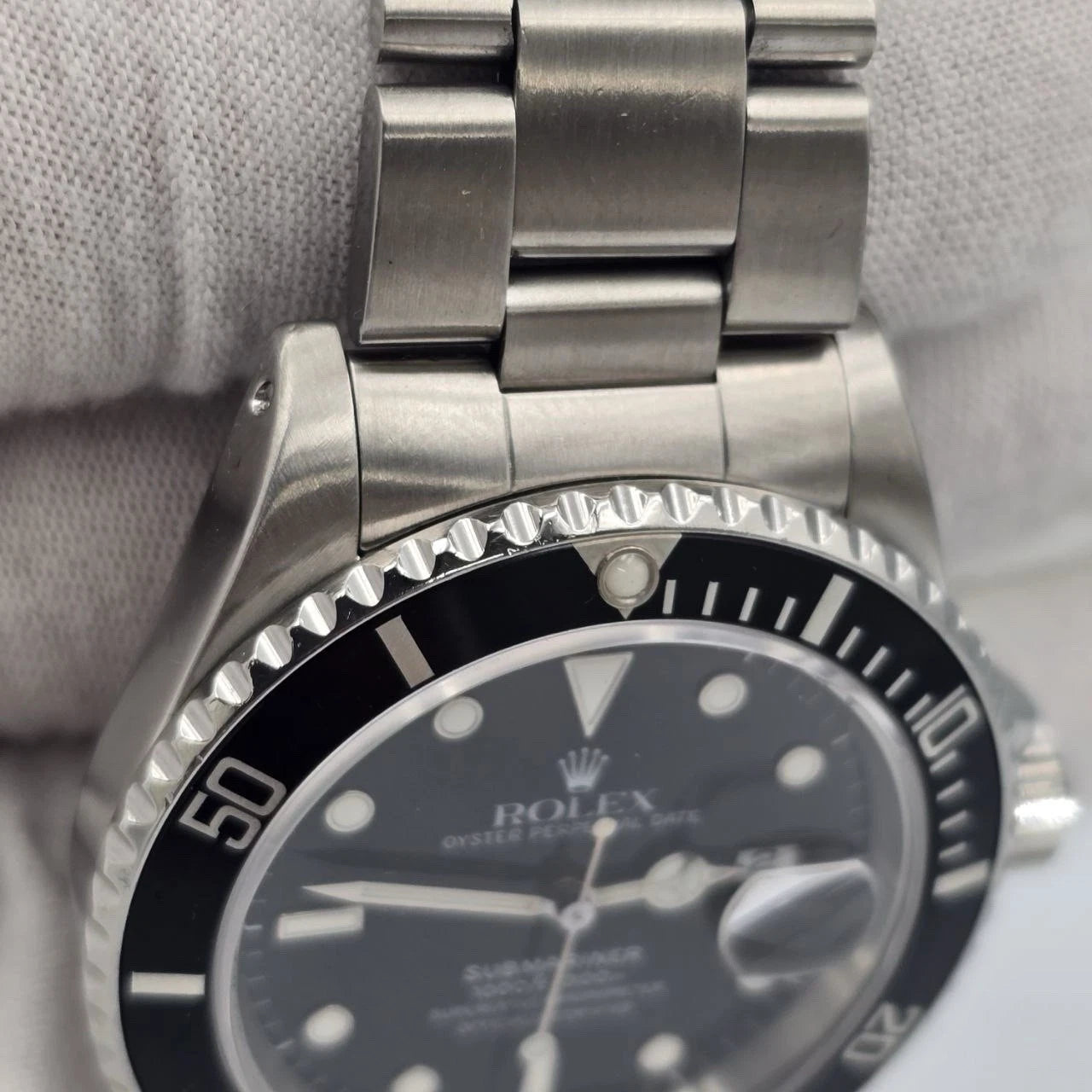 Rolex Submariner Date 16610 Black Dial Stainless Steel Oyster 40mm