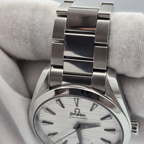 2024 Omega Seamaster Aqua Terra 220.10.38.20.02.001 38mm White Dial B+P