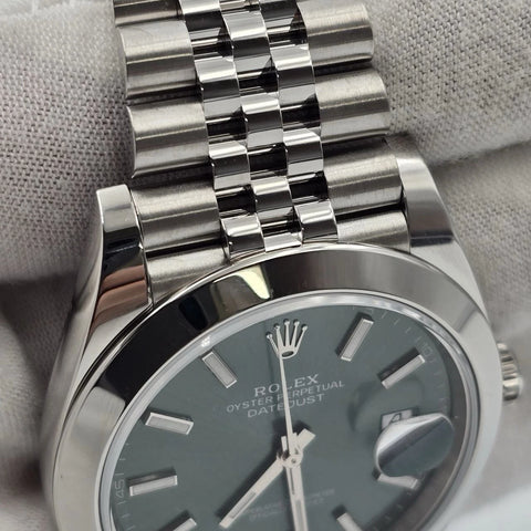 PAPERS 2025 MINT Rolex Datejust 41mm Smooth Mint Green Dial Jubilee 126300 BOX