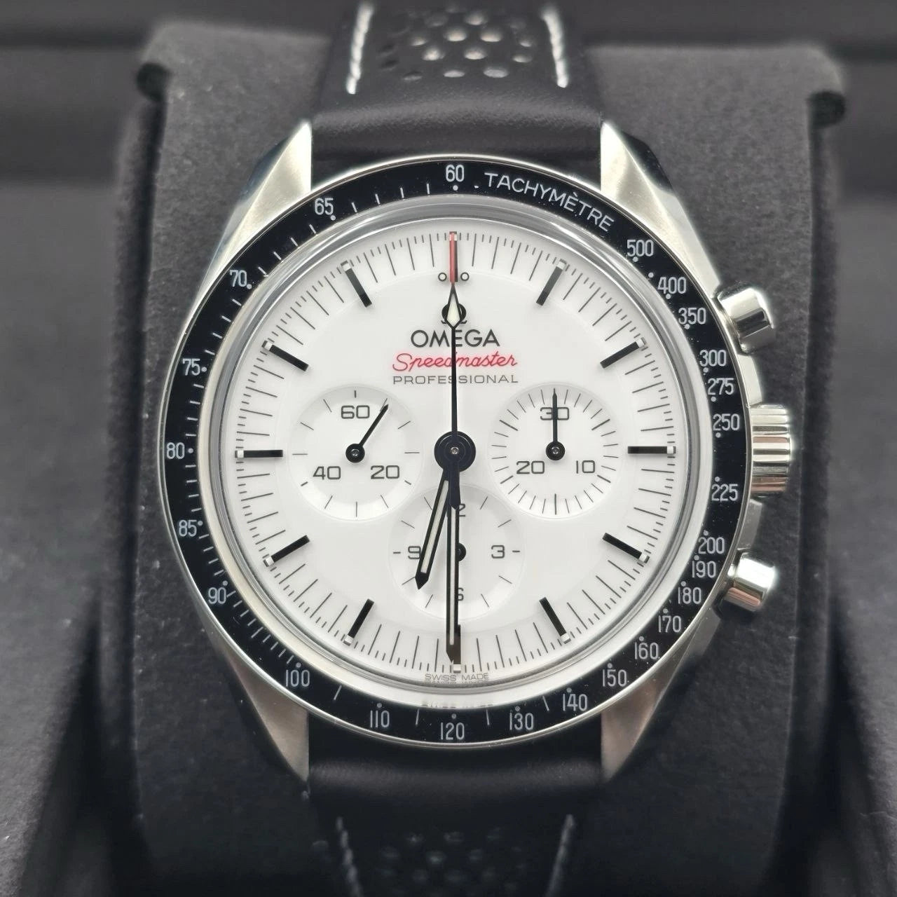 NEW 2025 Omega 310.32.42.50.04.002 Speedmaster Professional Moonwatch White Dial
