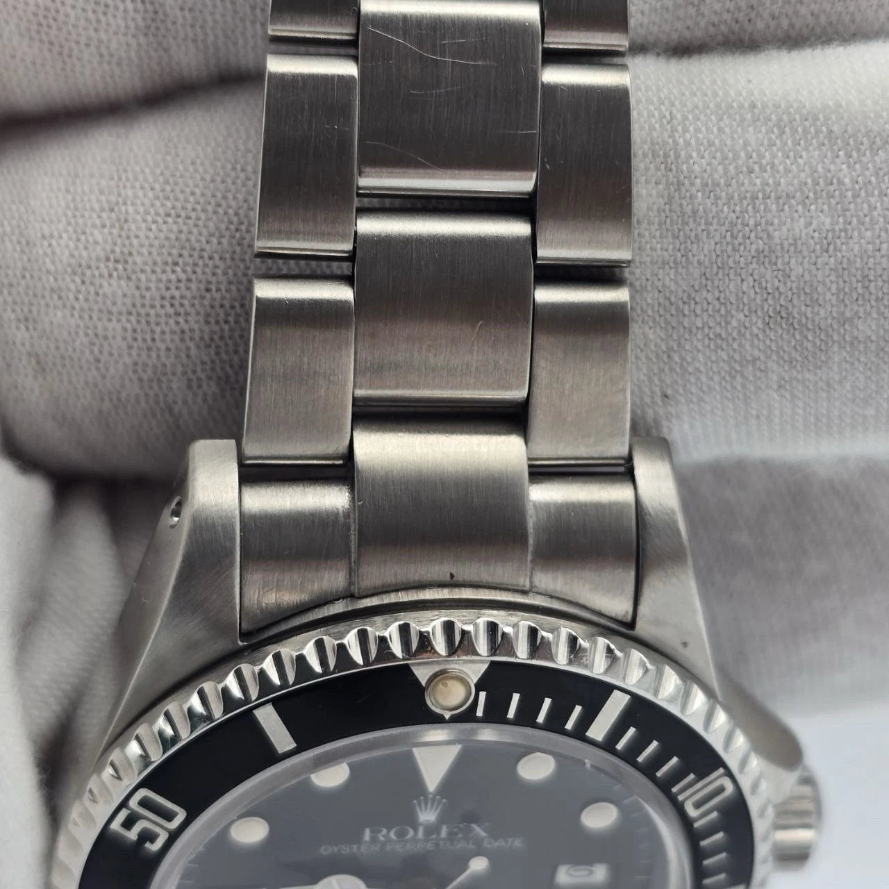 Rolex Sea-Dweller 16660 Triple Six Black Dial Steel Oyster 40mm Watch