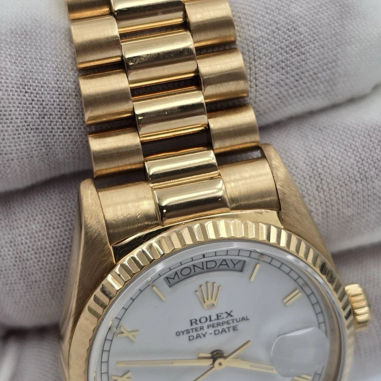 PAPERS Rolex Day-Date 18038 President 18k Gold White Dial 36mm BOX