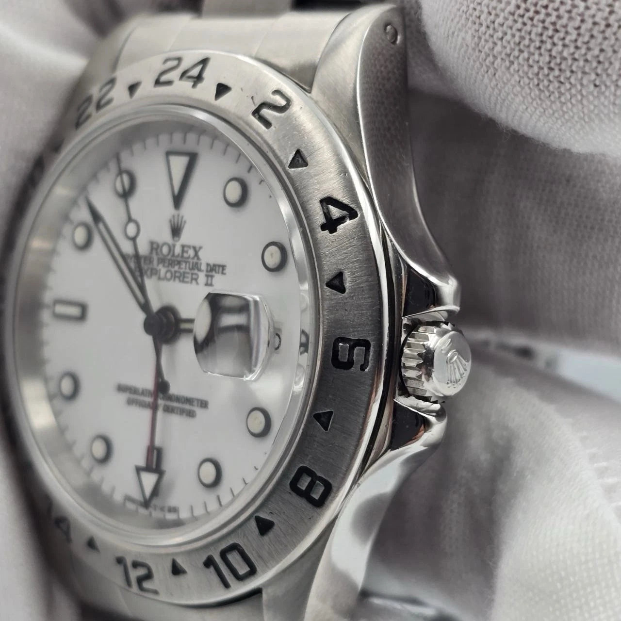 Rolex Explorer II White 40mm Stainless Steel Oyster Date Watch 16570