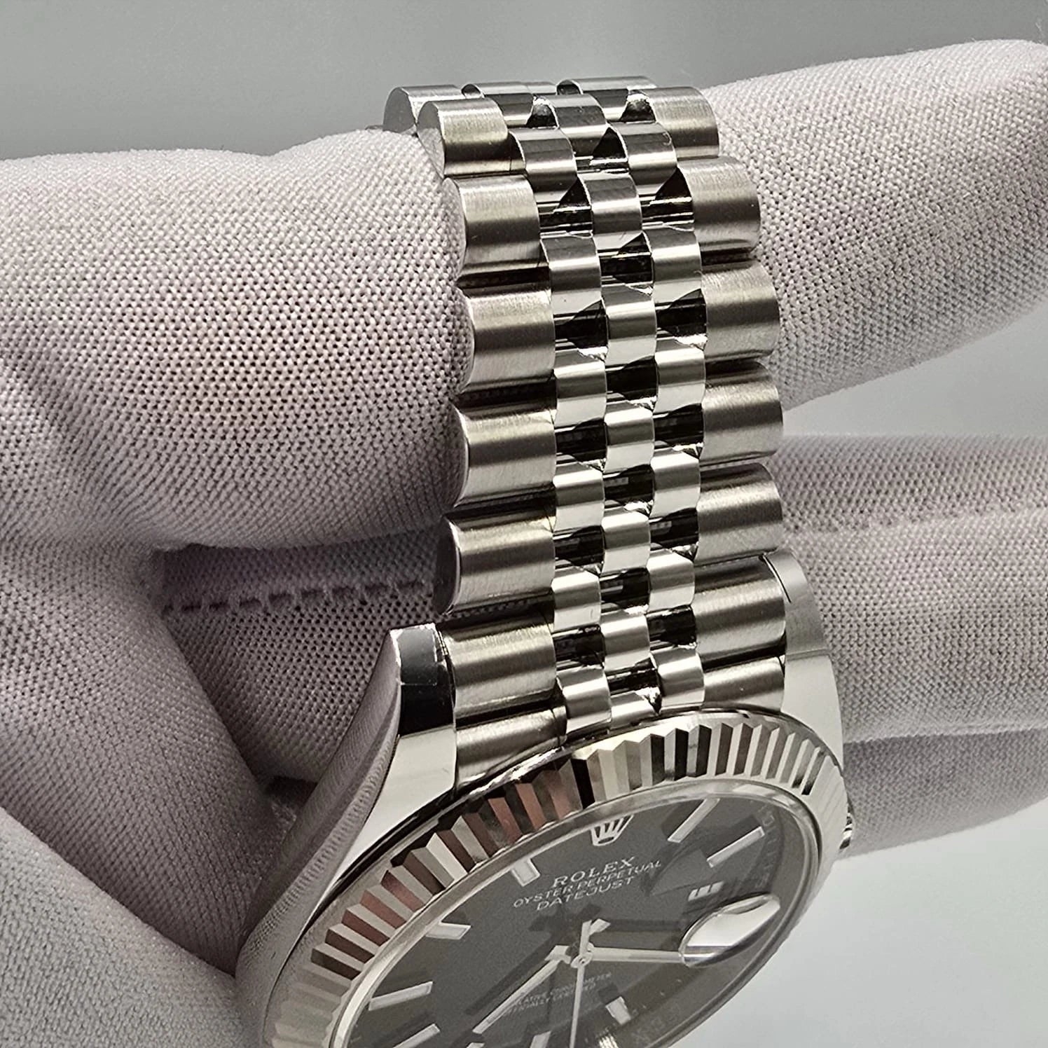 NEW 2025 Rolex Datejust 41mm 126334 Black Jubilee Fluted Bezel UNWORN