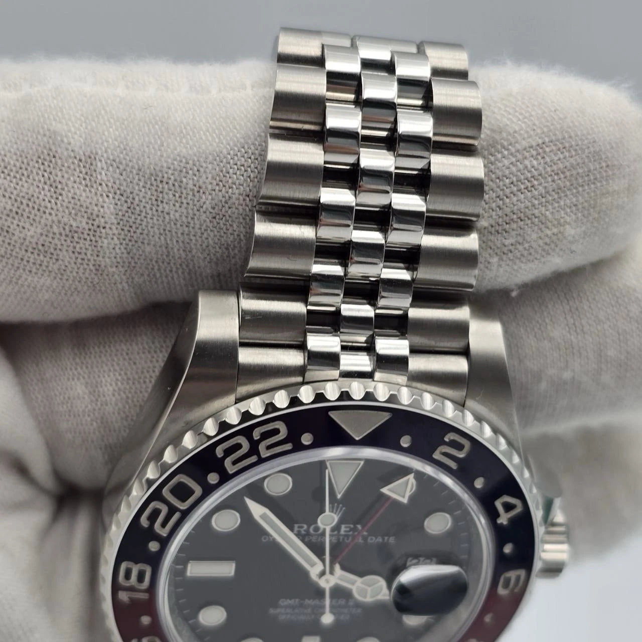 MINT PAPERS 2020 Rolex GMT Master Pepsi Red Blue Jubilee 126710BLRO Watch BOX