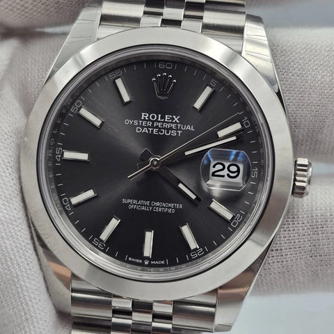 NEW 2025 Rolex Datejust 41mm Smooth Rhodium Dial Jubilee Bracelet 126300 UNWORN
