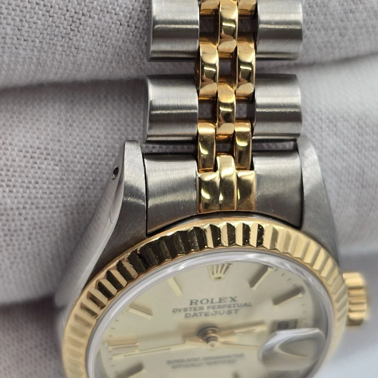 PAPERS Rolex Datejust 26mm Silver Dial Two Tone Jubilee Watch 69173 BOX