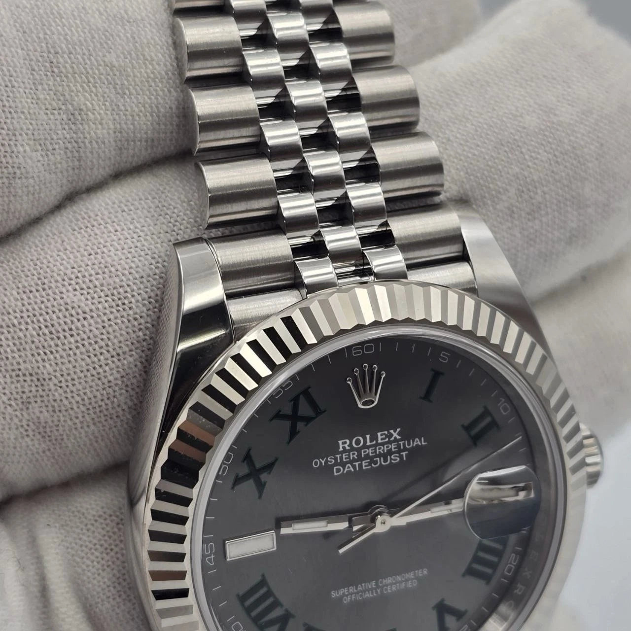 NEW 2025 Rolex Datejust 41mm 126334 Steel Jubilee Gray Wimbledon Dial UNWORN