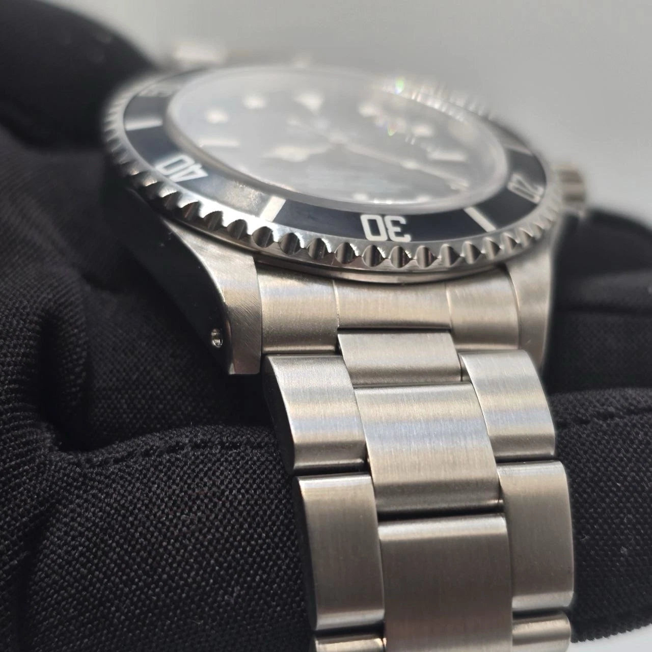 MINT 2012 Rolex Submariner No Date 14060M 4 Line REHAUT Black Dial 40mm Watch