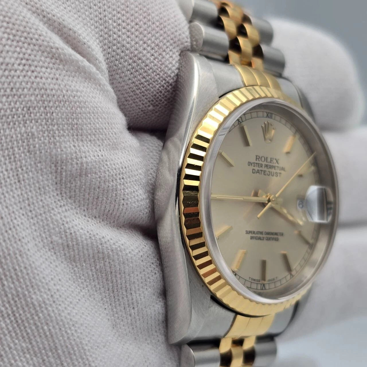 PAPERS Rolex Datejust Yellow Gold Steel Silver Dial 36mm NO HOLES 16233 Watch