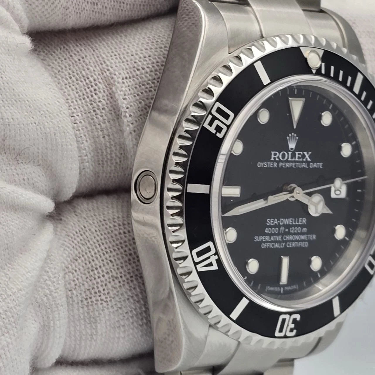 MINT 2007 Rolex Sea-Dweller 16600 Stainless Steel Black Dial 40MM Watch