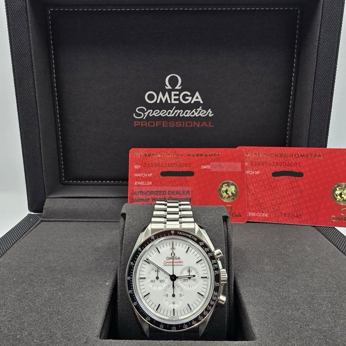 NEW 2026 Omega Speedmaster White Dial Steel 42mm 310.30.42.50.04.001