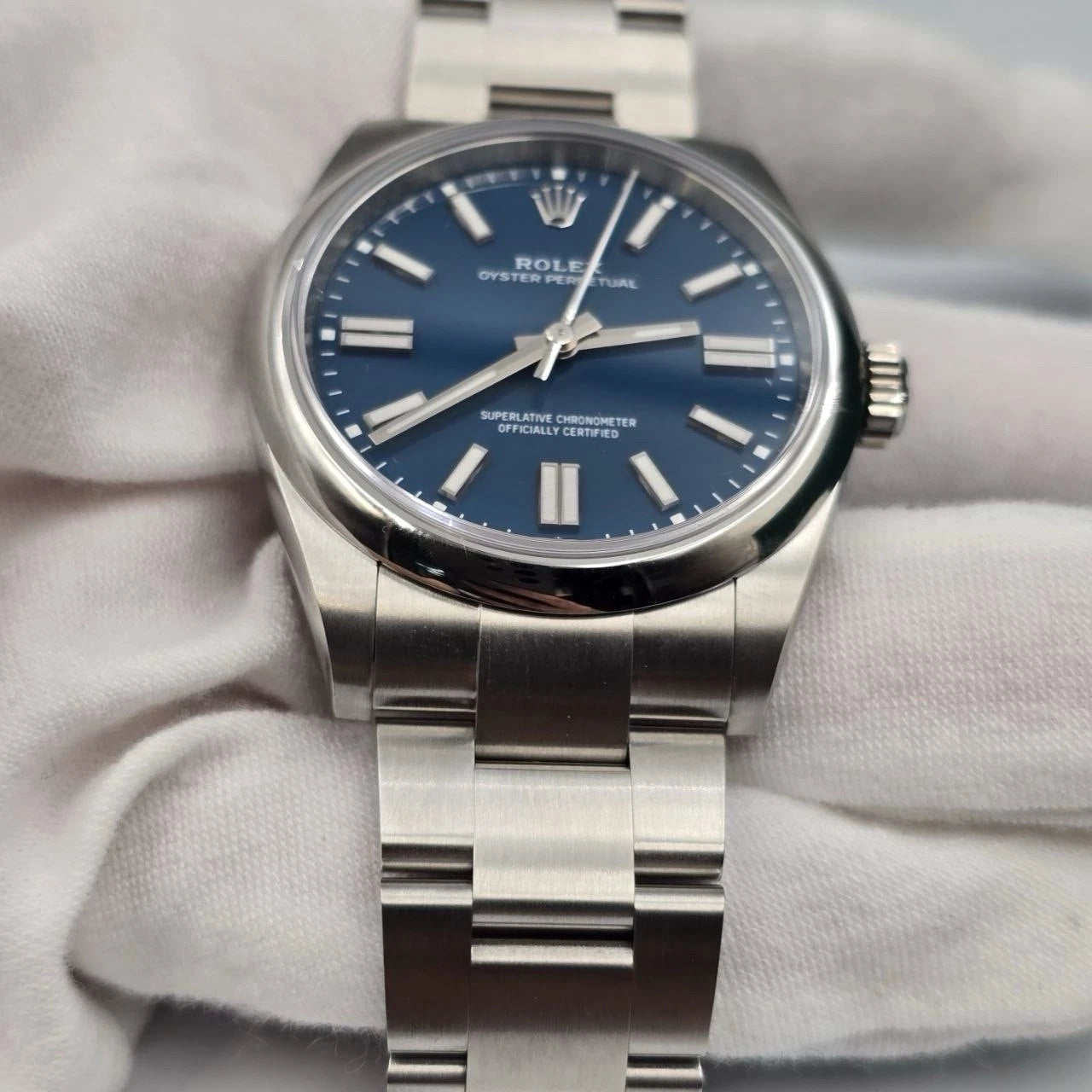 NEW 2026 Rolex Oyster Perpetual Stainless Steel 41mm Med Blue Dial 134300