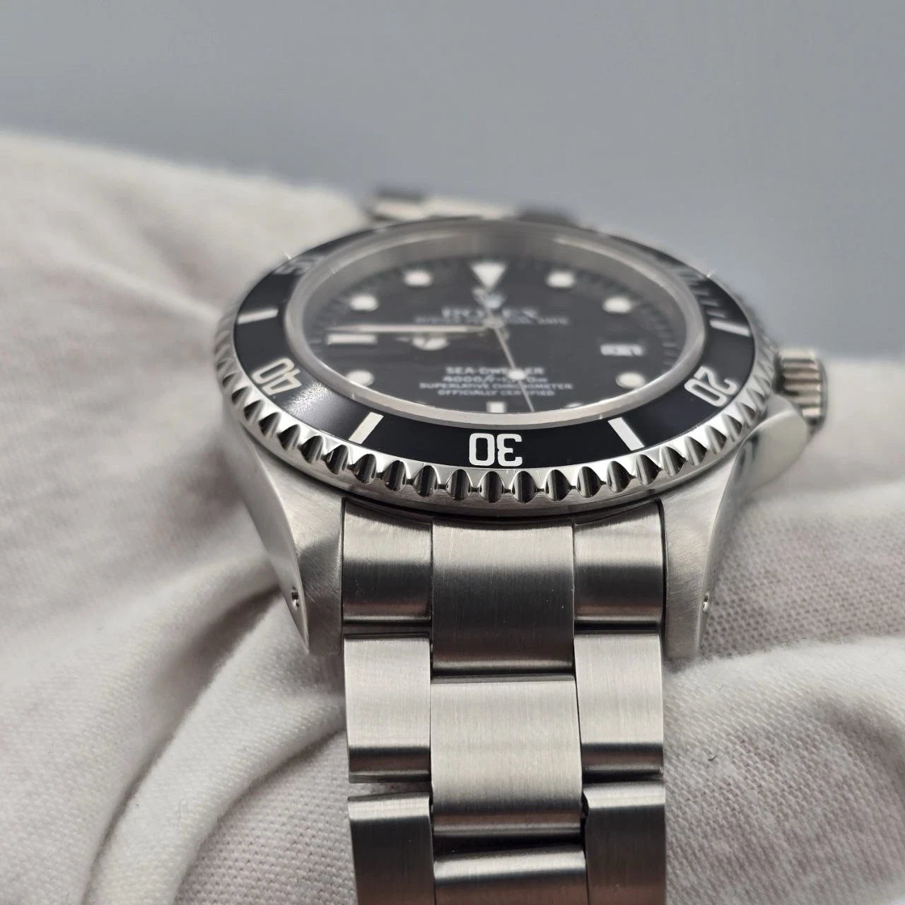 PAPERS Rolex Sea-Dweller 16600 Stainless Steel Black Dial 40mm Watch