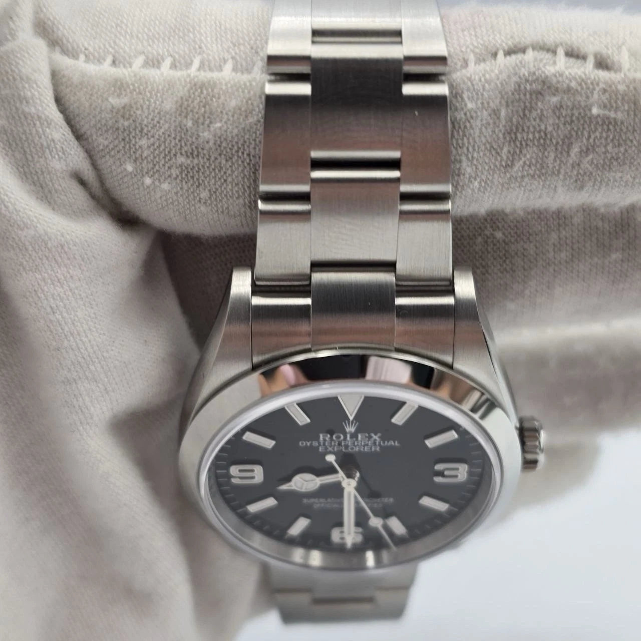 Rolex Explorer I 124270 7