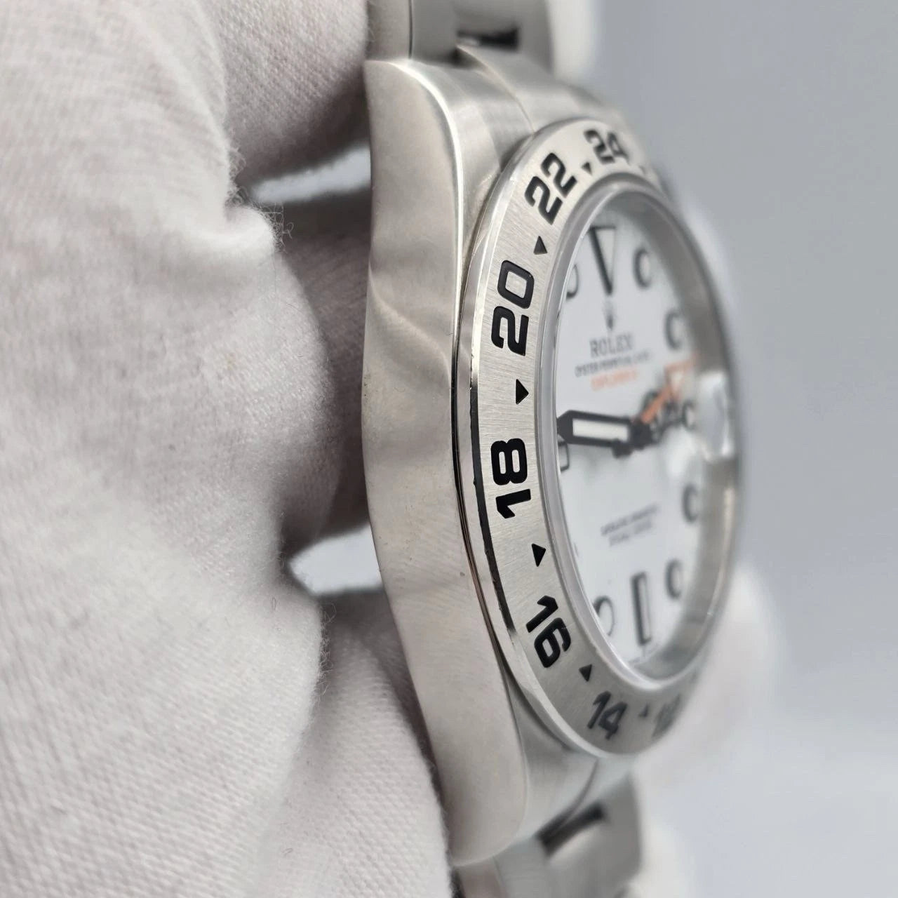 2022 PAPERS Rolex Explorer II 42mm 226570 Stainless Steel Polar White Dial BOX