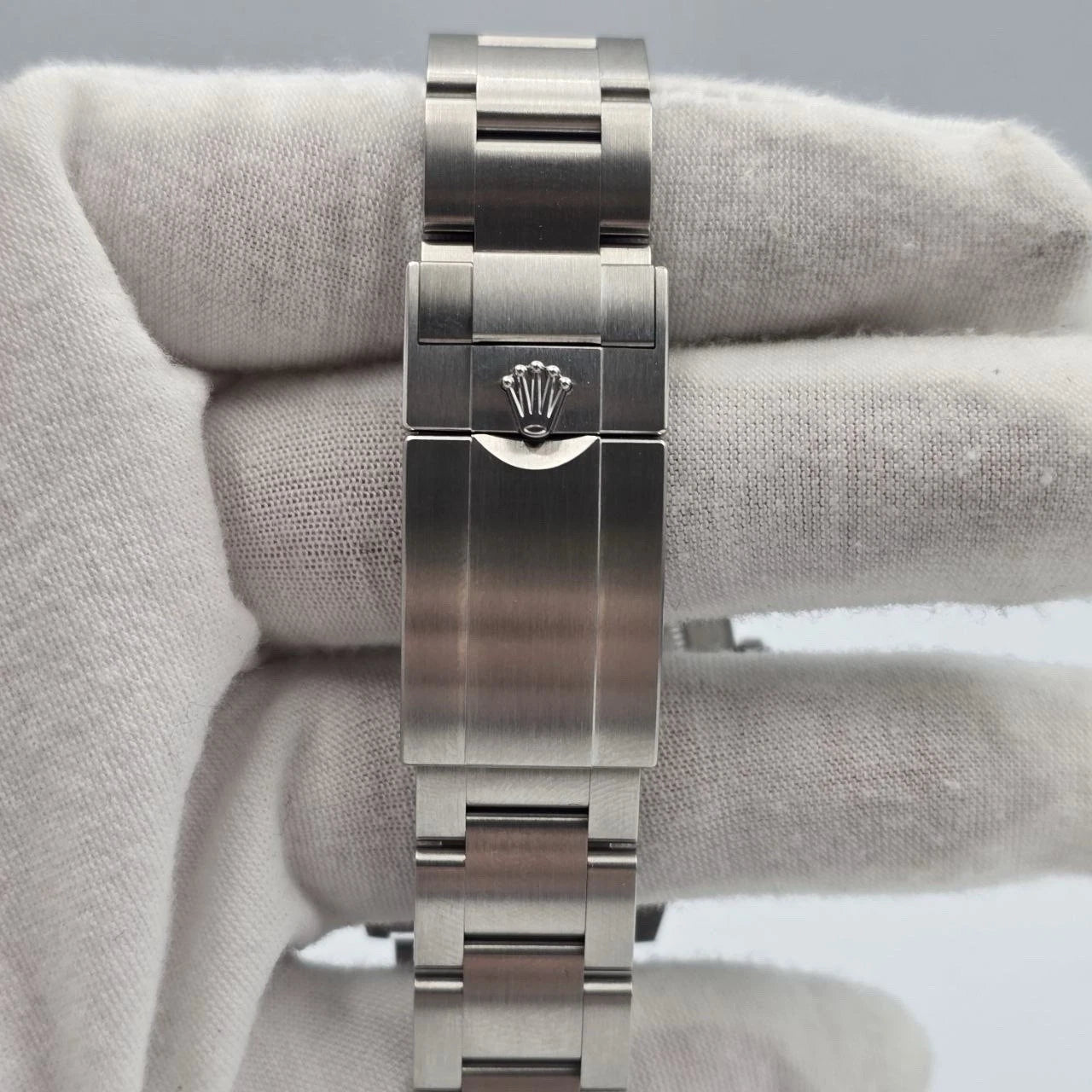Rolex Explorer I 224270 7